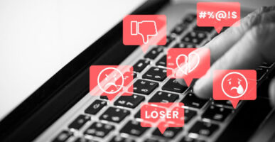 What Is Cyberbullying? {{brizy_dc_image_alt entityId=